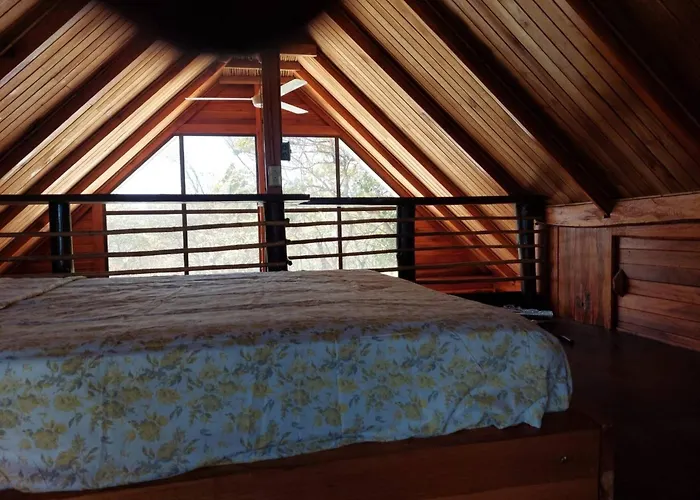 Tranquil 2-bedroom House Retreat Near S Chalet Tanques