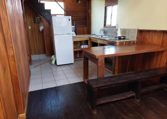 Chalet Tranquil 2-bedroom House Retreat Near S Tanques